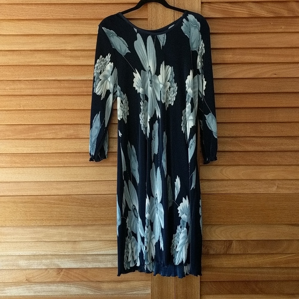 Vintage navy blue tropical floral print dress